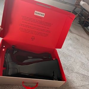 Size 7 Black Hunter Boots